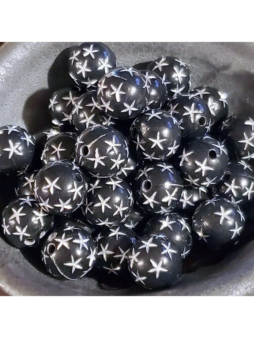10 Vintage Retro Black Silver Stars 12mm Round Acrylic Shabby Chic Beads
